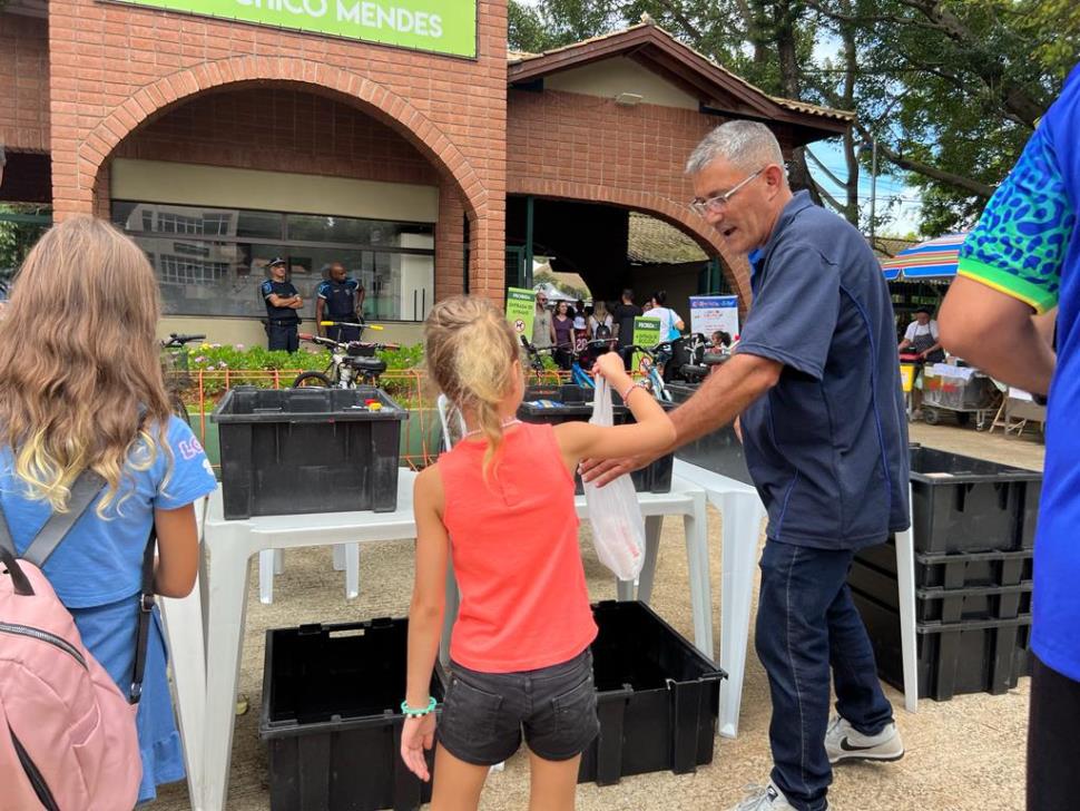https://estiloangelica.com.br/wp-content/uploads/2023/02/Doacao-Alimentos-para-o-Pessoal-de-Sao-Sebastiao-Banco-de-Alimentos-21-fevereiro-2023-1.jpg